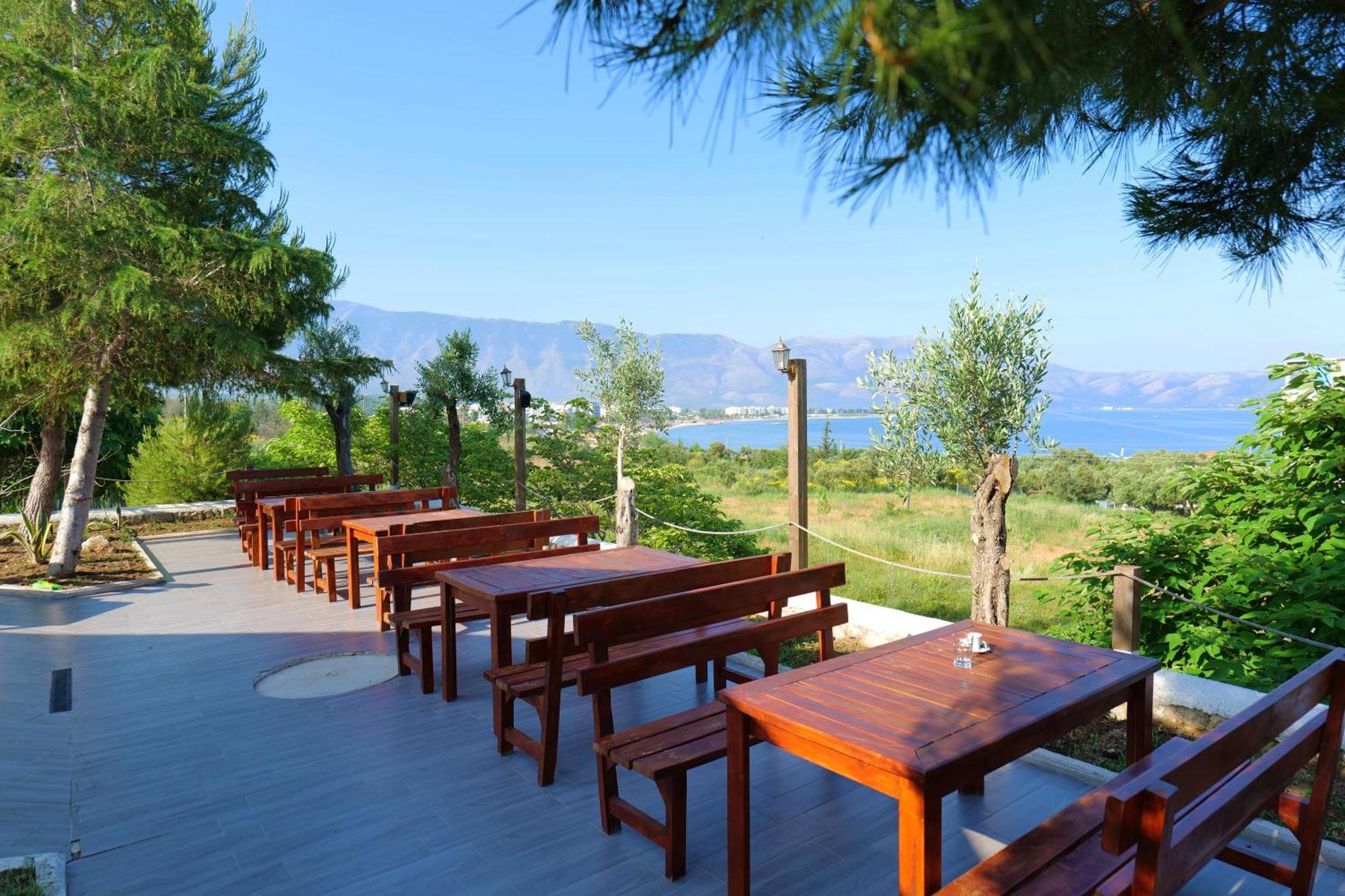 Edva Resort Radhime Ngoại thất bức ảnh