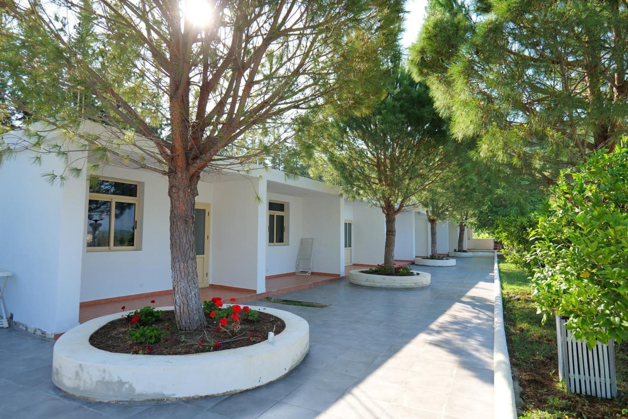 Edva Resort Radhime Ngoại thất bức ảnh