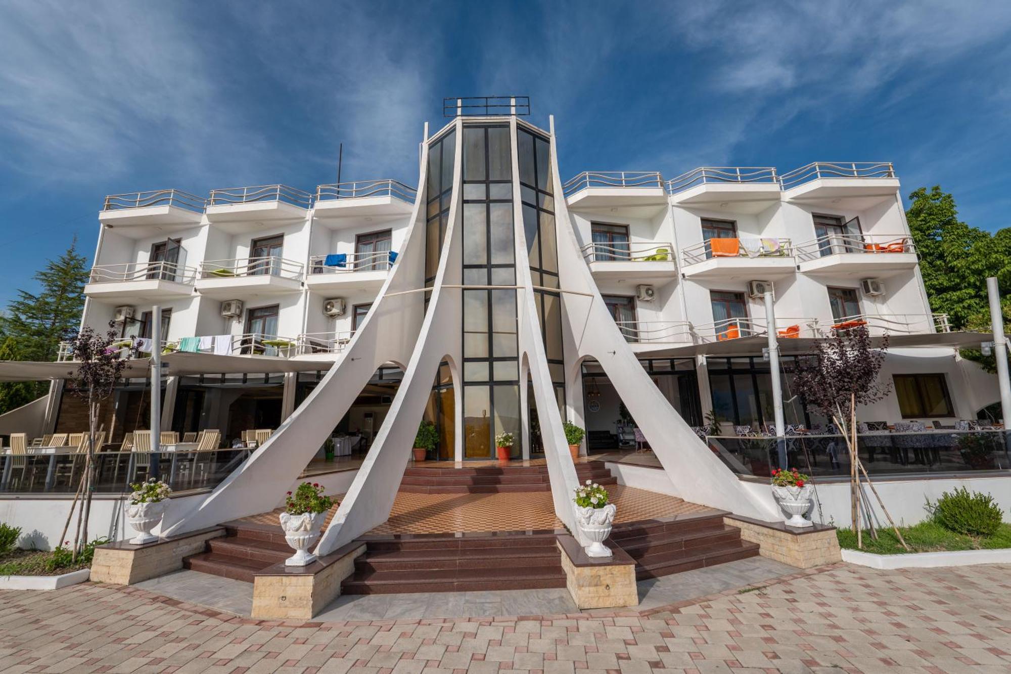 Edva Resort Radhime Ngoại thất bức ảnh