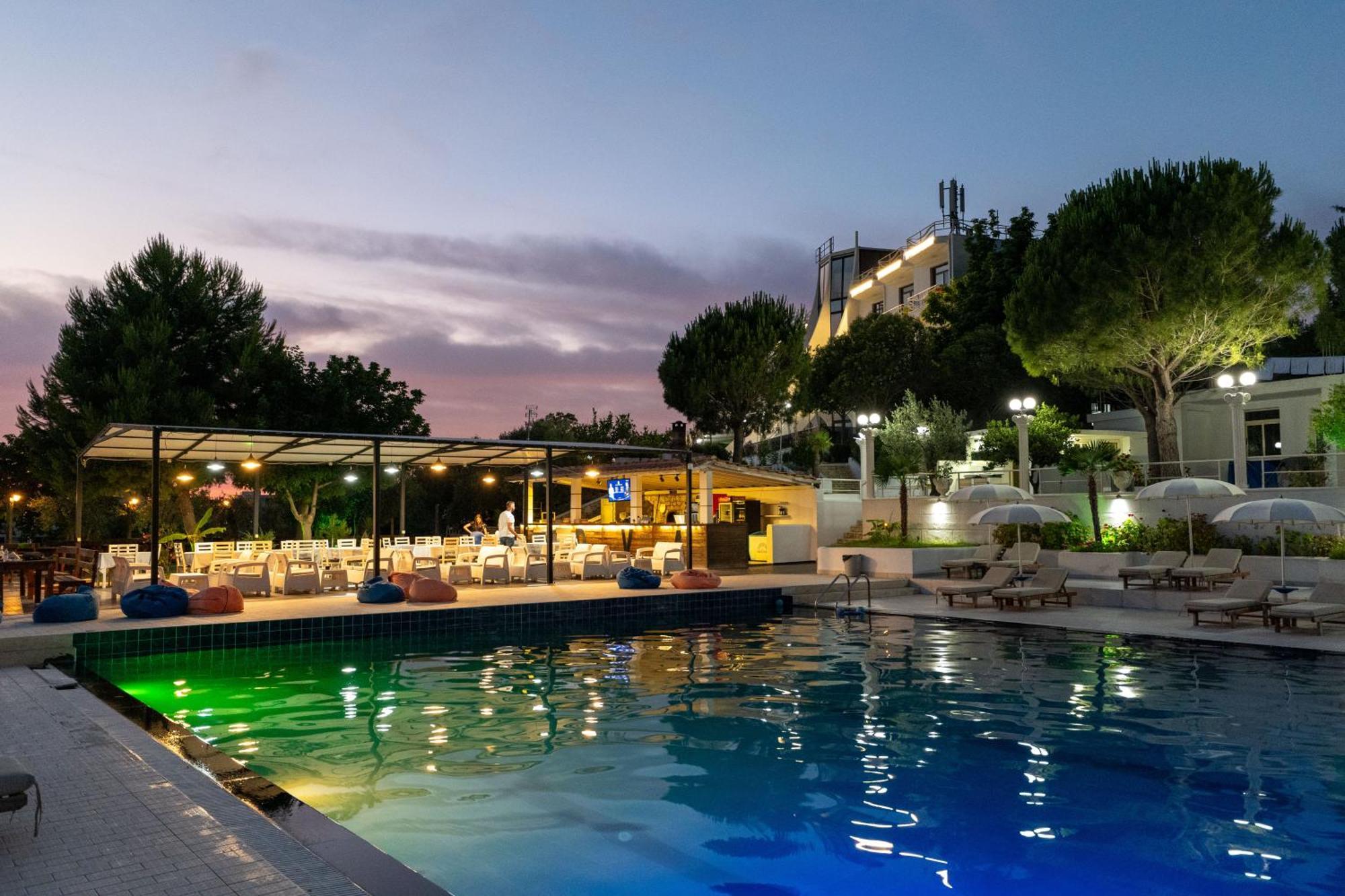 Edva Resort Radhime Ngoại thất bức ảnh