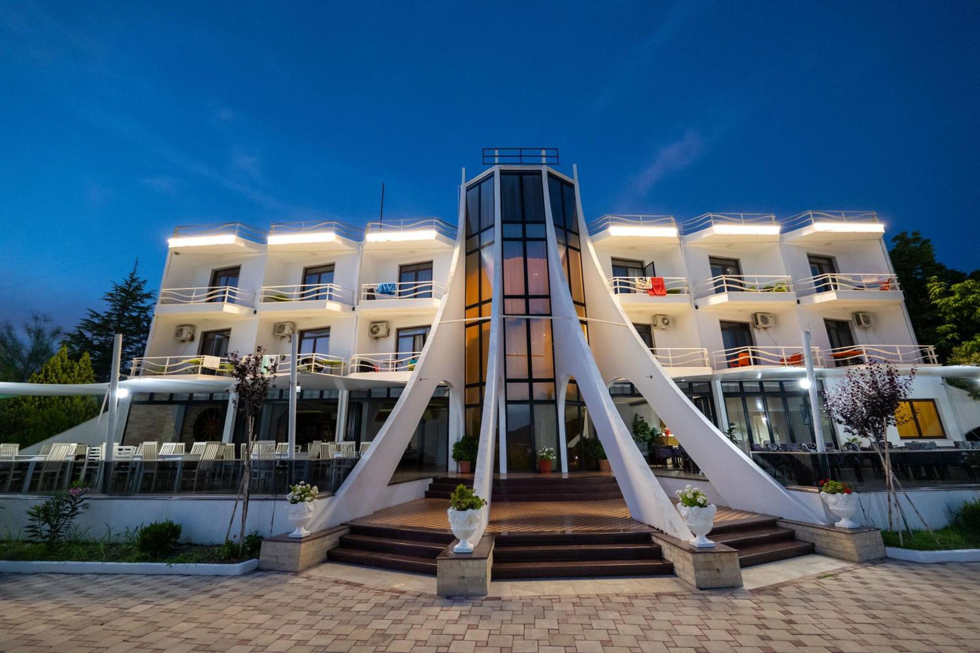 Edva Resort Radhime Ngoại thất bức ảnh