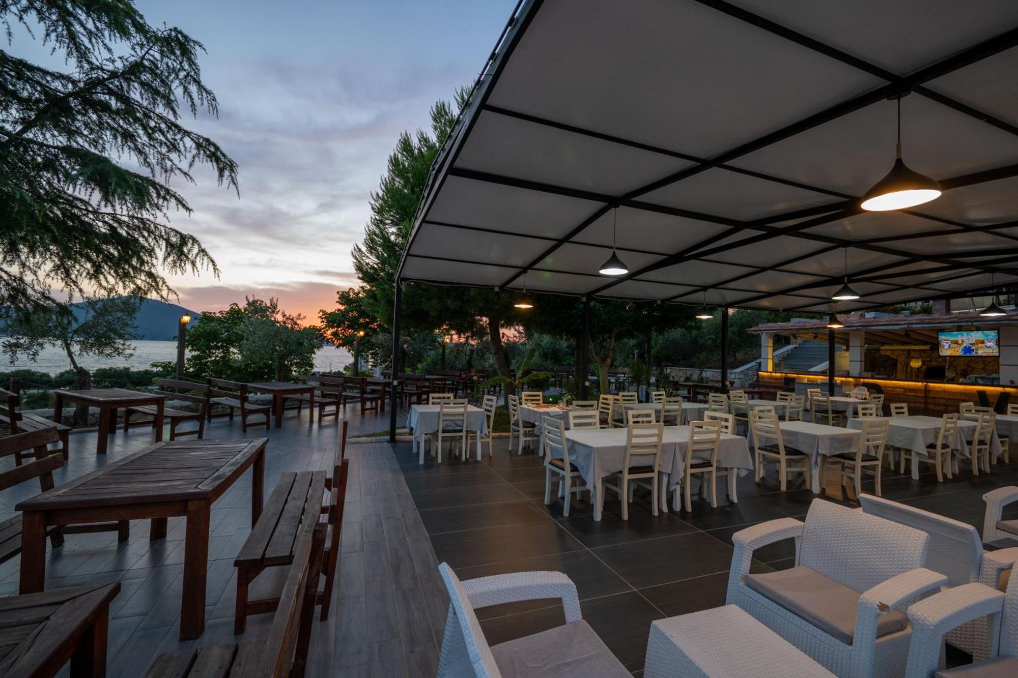 Edva Resort Radhime Ngoại thất bức ảnh