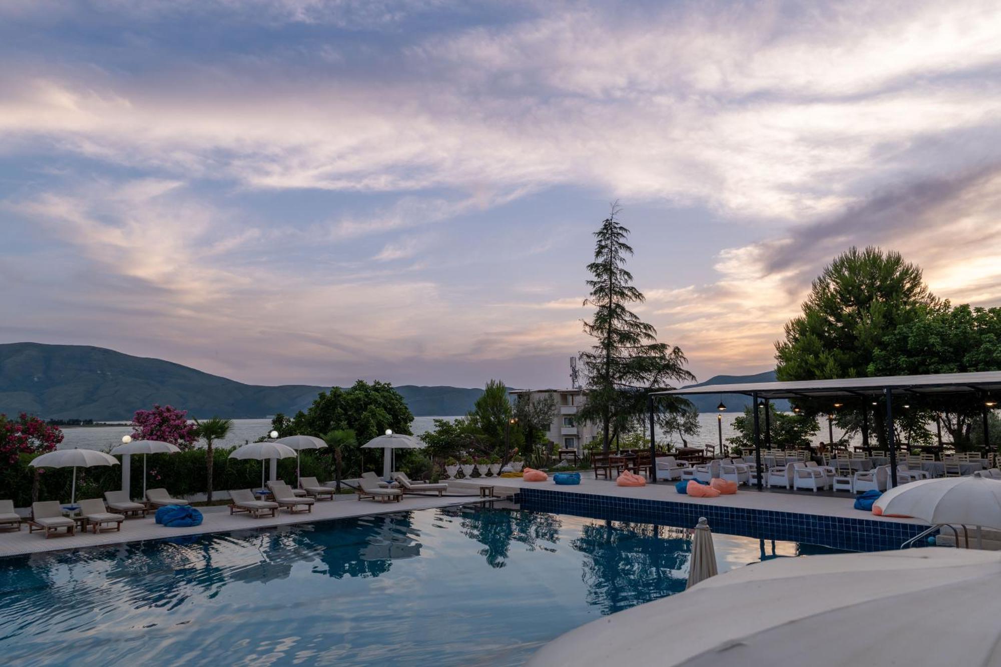 Edva Resort Radhime Ngoại thất bức ảnh