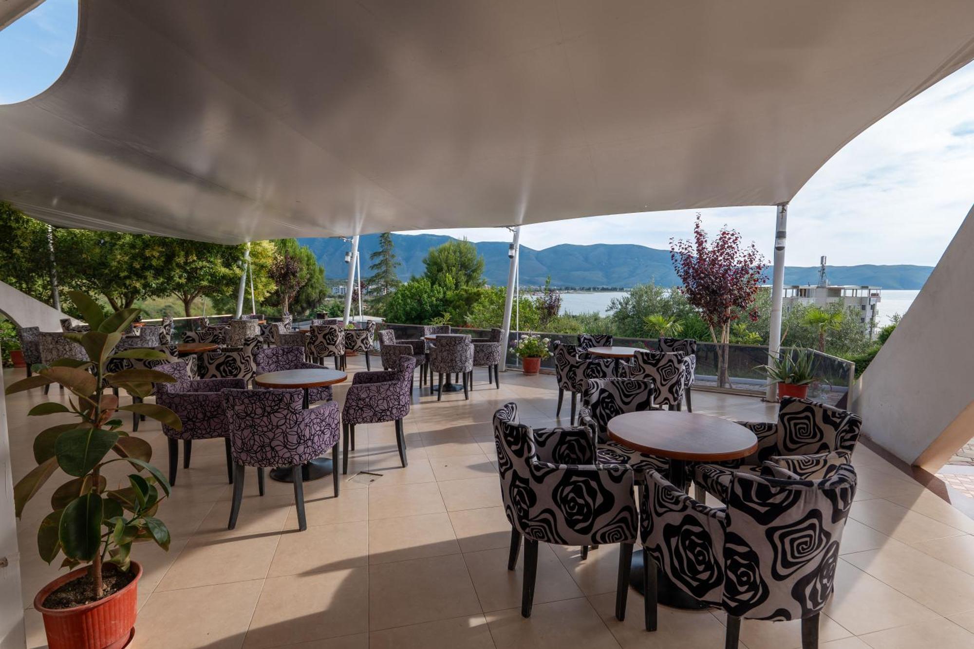 Edva Resort Radhime Ngoại thất bức ảnh