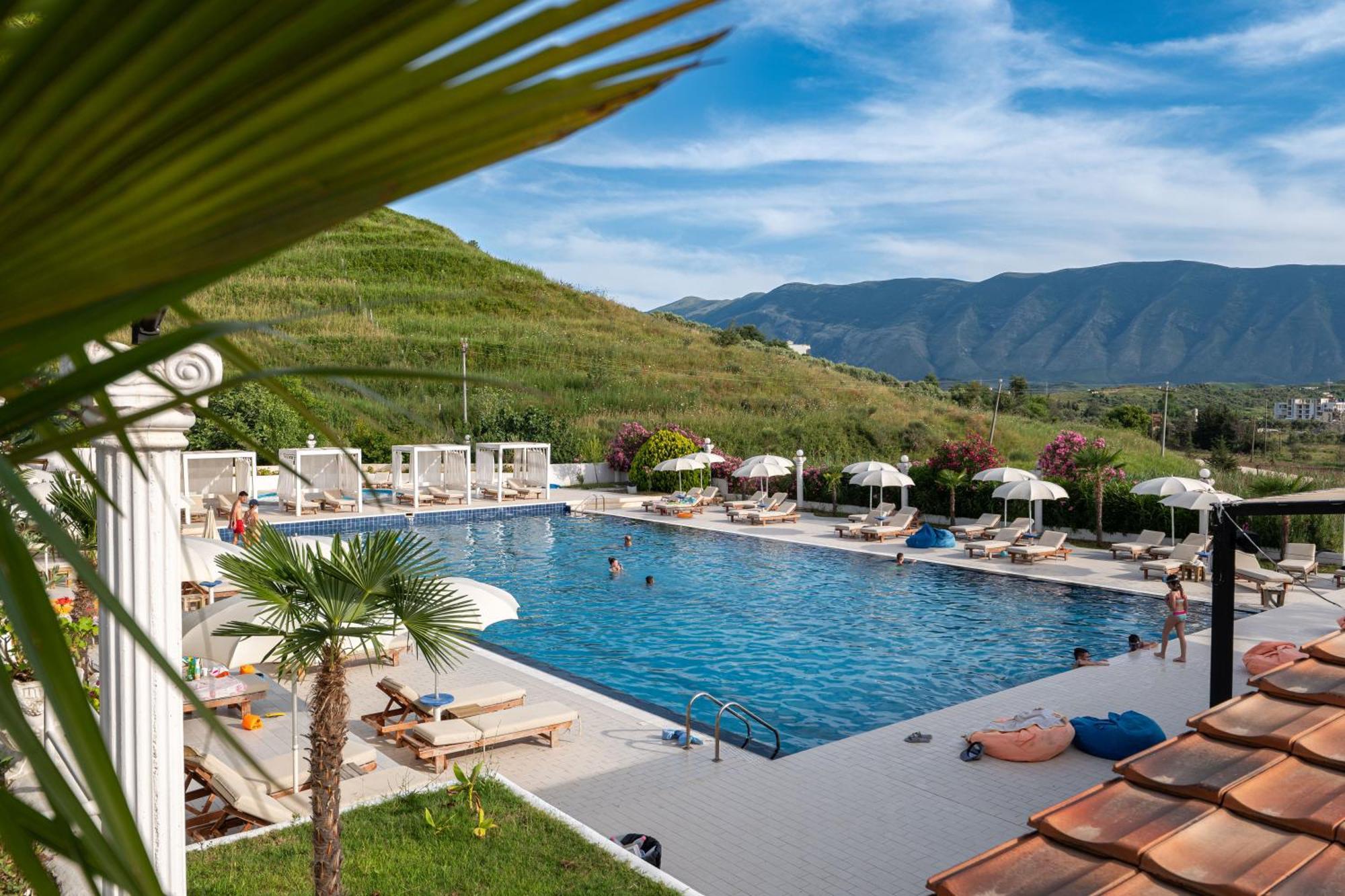 Edva Resort Radhime Ngoại thất bức ảnh