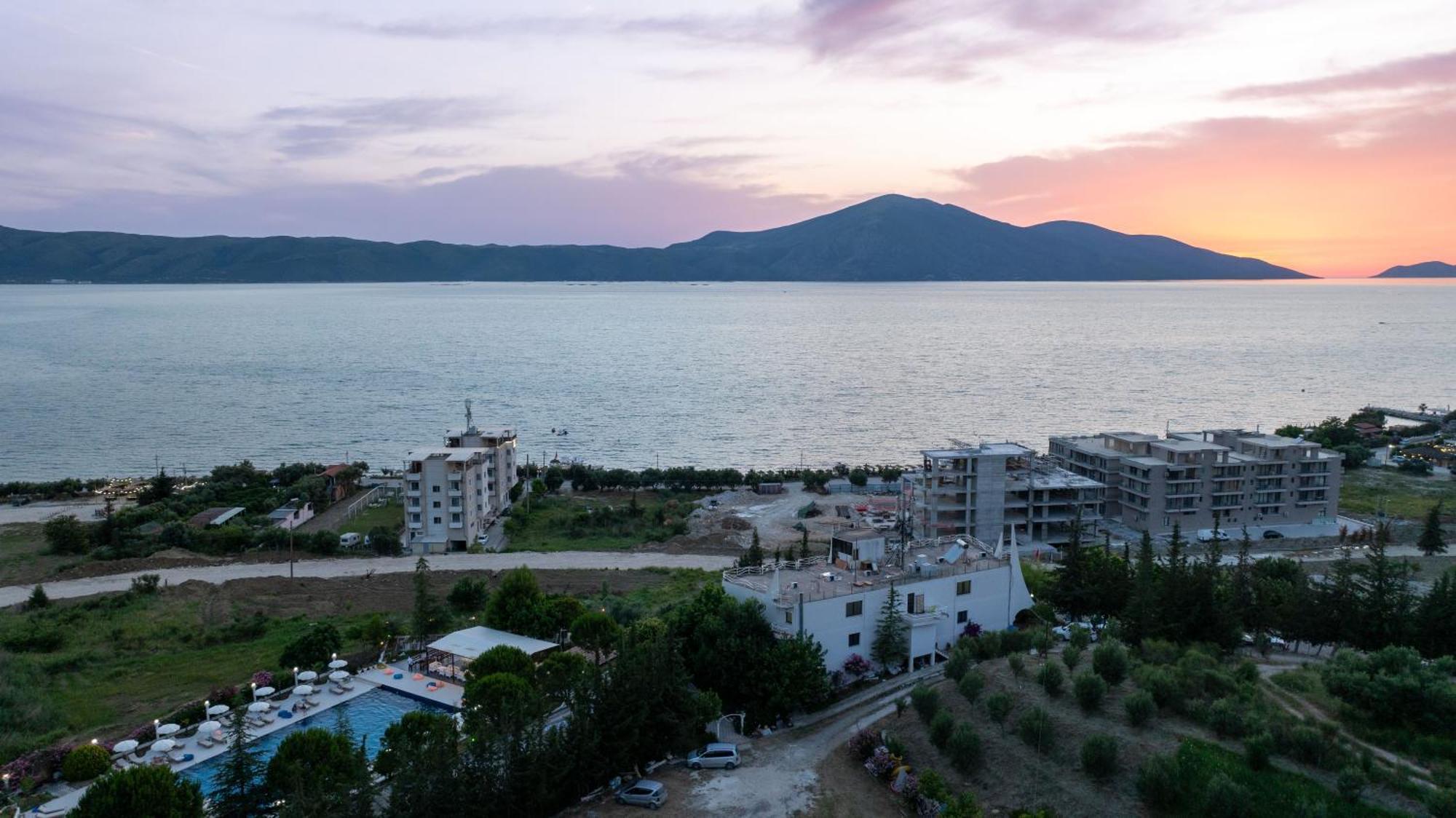 Edva Resort Radhime Ngoại thất bức ảnh