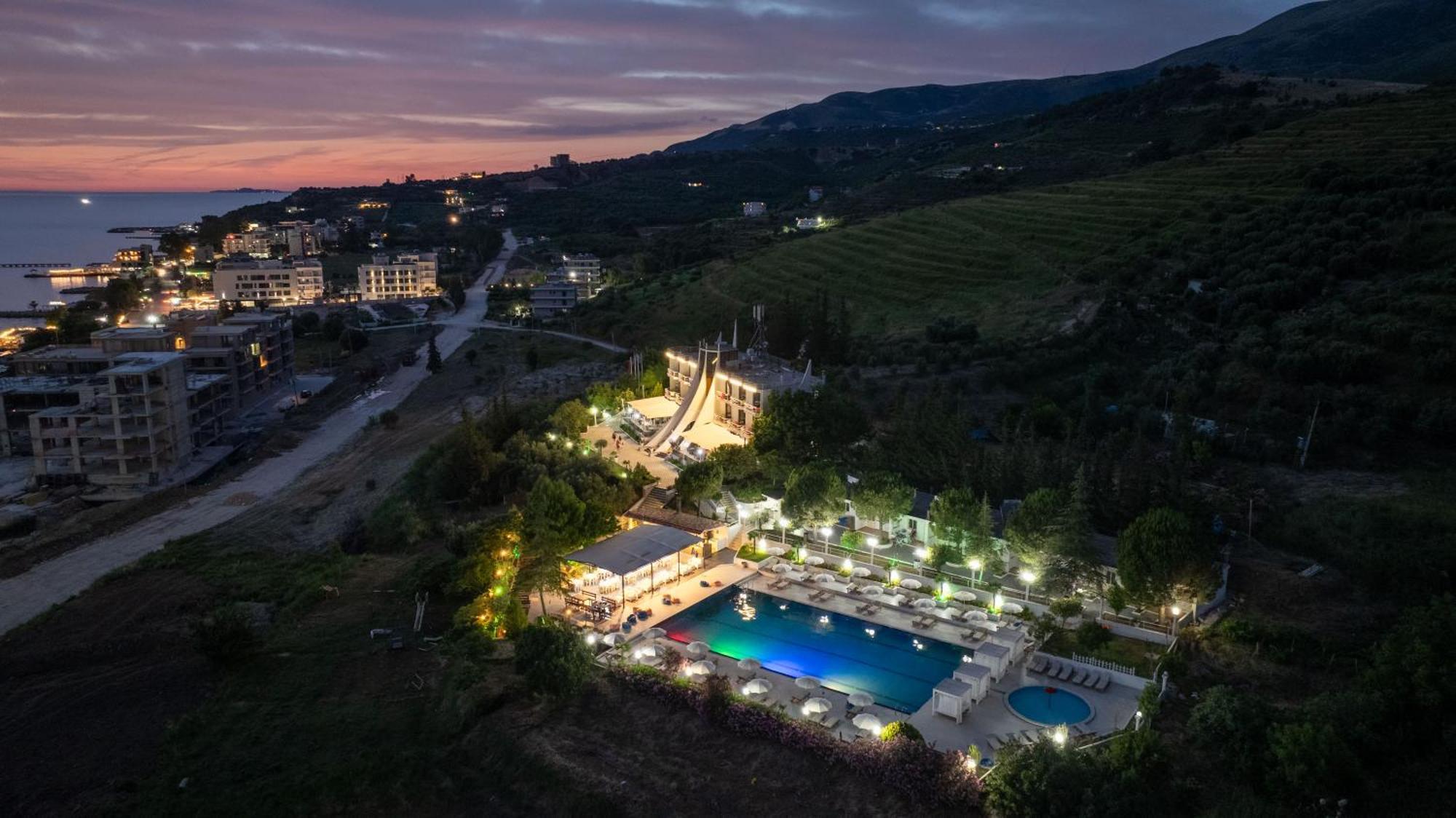 Edva Resort Radhime Ngoại thất bức ảnh