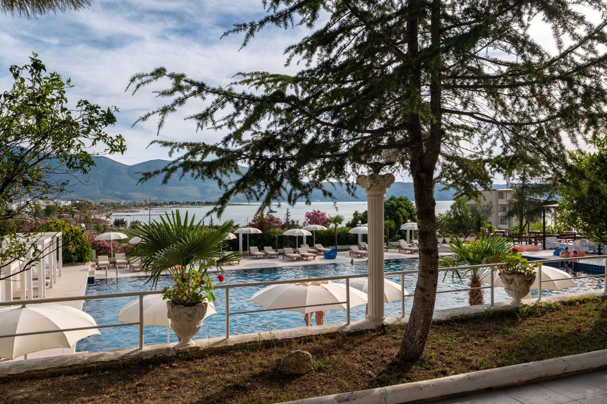 Edva Resort Radhime Ngoại thất bức ảnh