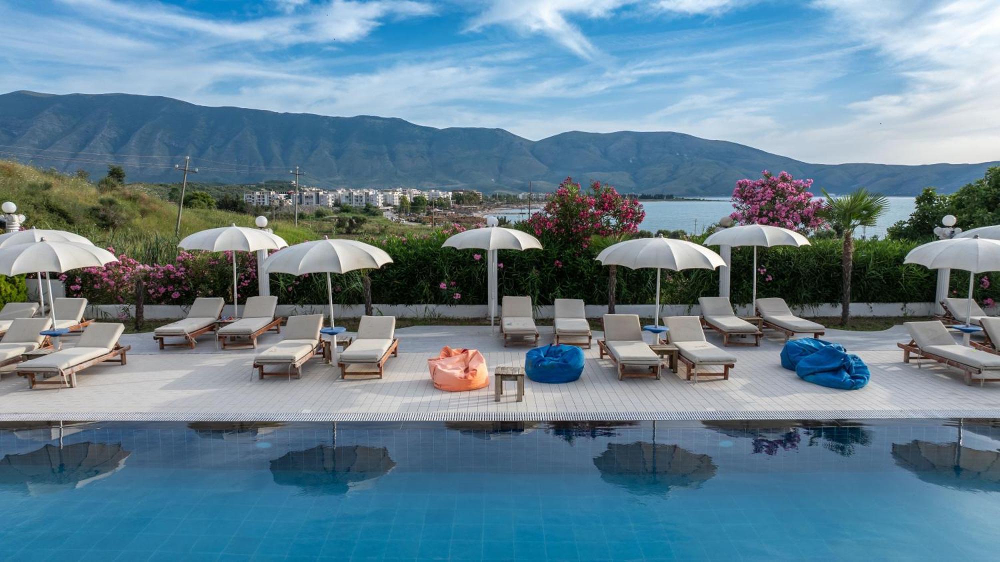 Edva Resort Radhime Ngoại thất bức ảnh